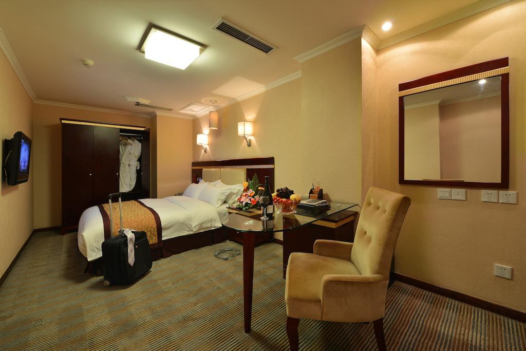 Lutianhua Hotel Chengdu Pokój zdjęcie